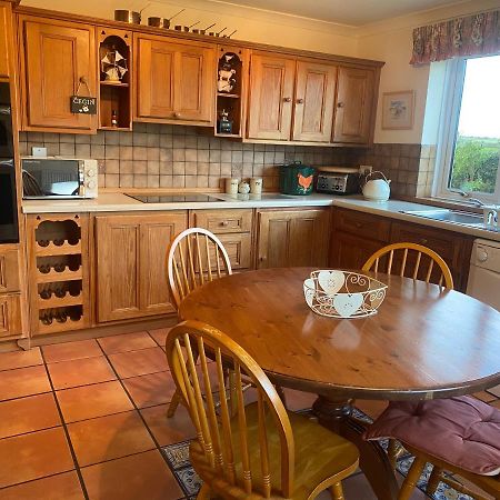 הוילה הוליהד Charming 2 Bed House Near Rhoscolyn Discounts For מראה חיצוני תמונה