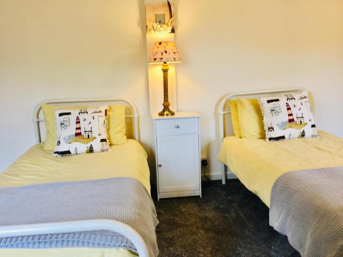 הוילה הוליהד Charming 2 Bed House Near Rhoscolyn Discounts For מראה חיצוני תמונה